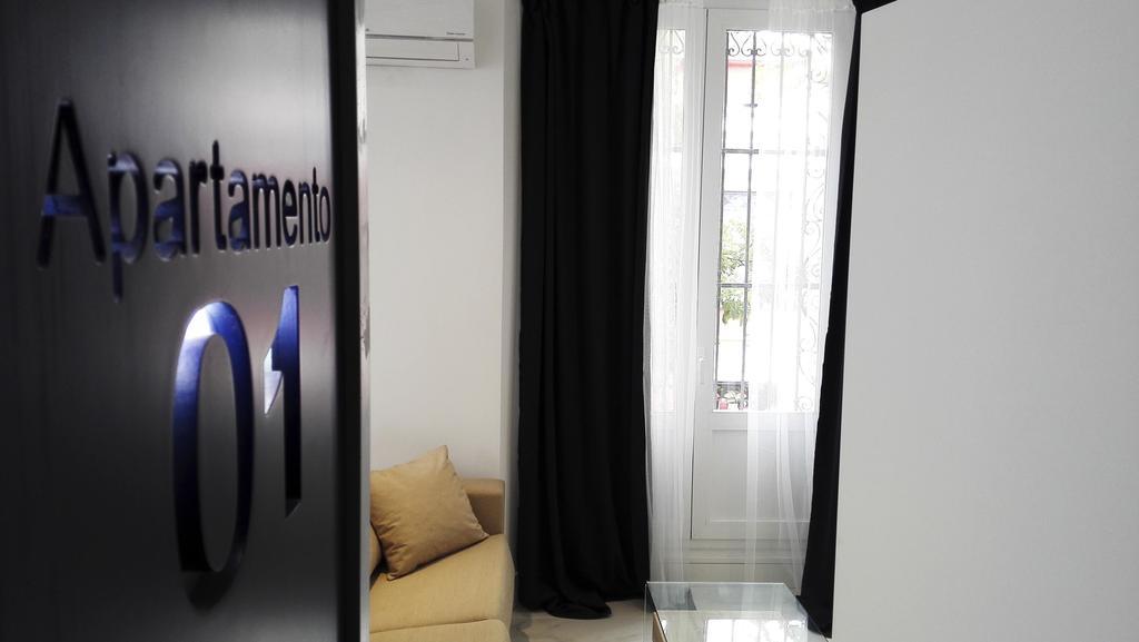 Apartamentos Adriano Sevilla Exterior foto