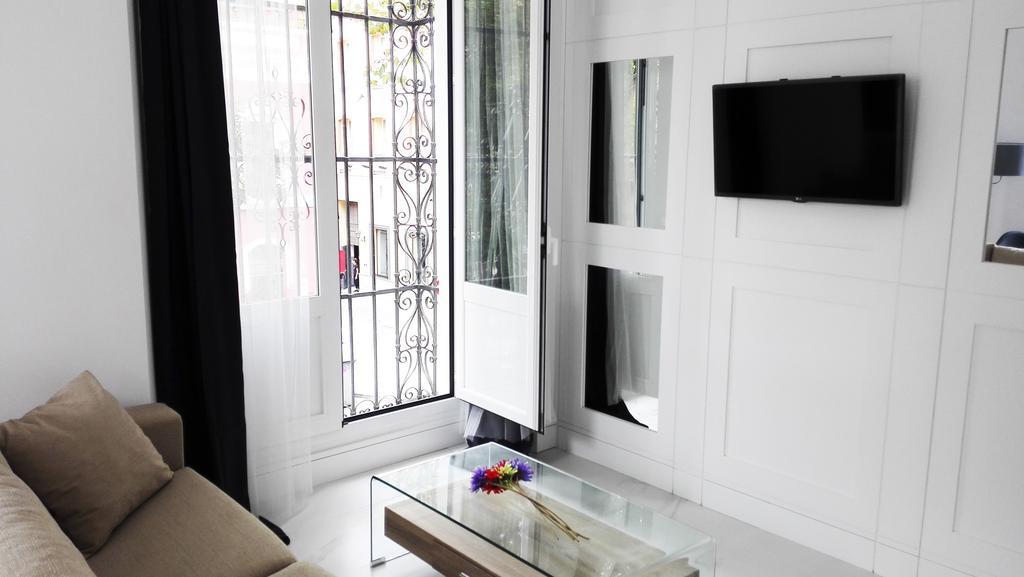 Apartamentos Adriano Sevilla Exterior foto