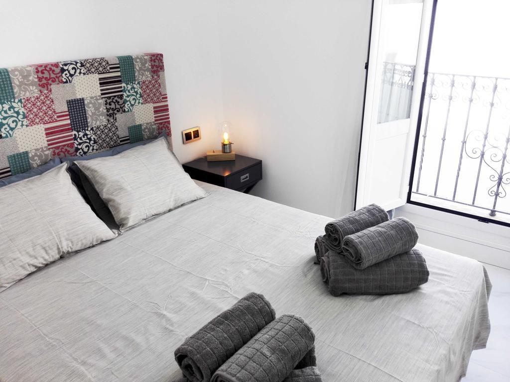 Apartamentos Adriano Sevilla Zimmer foto