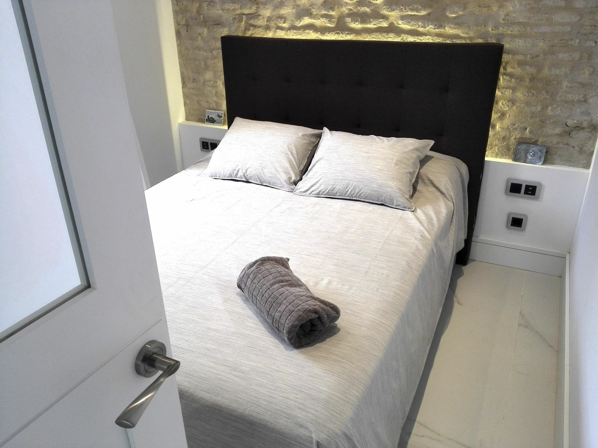 Apartamentos Adriano Sevilla Exterior foto
